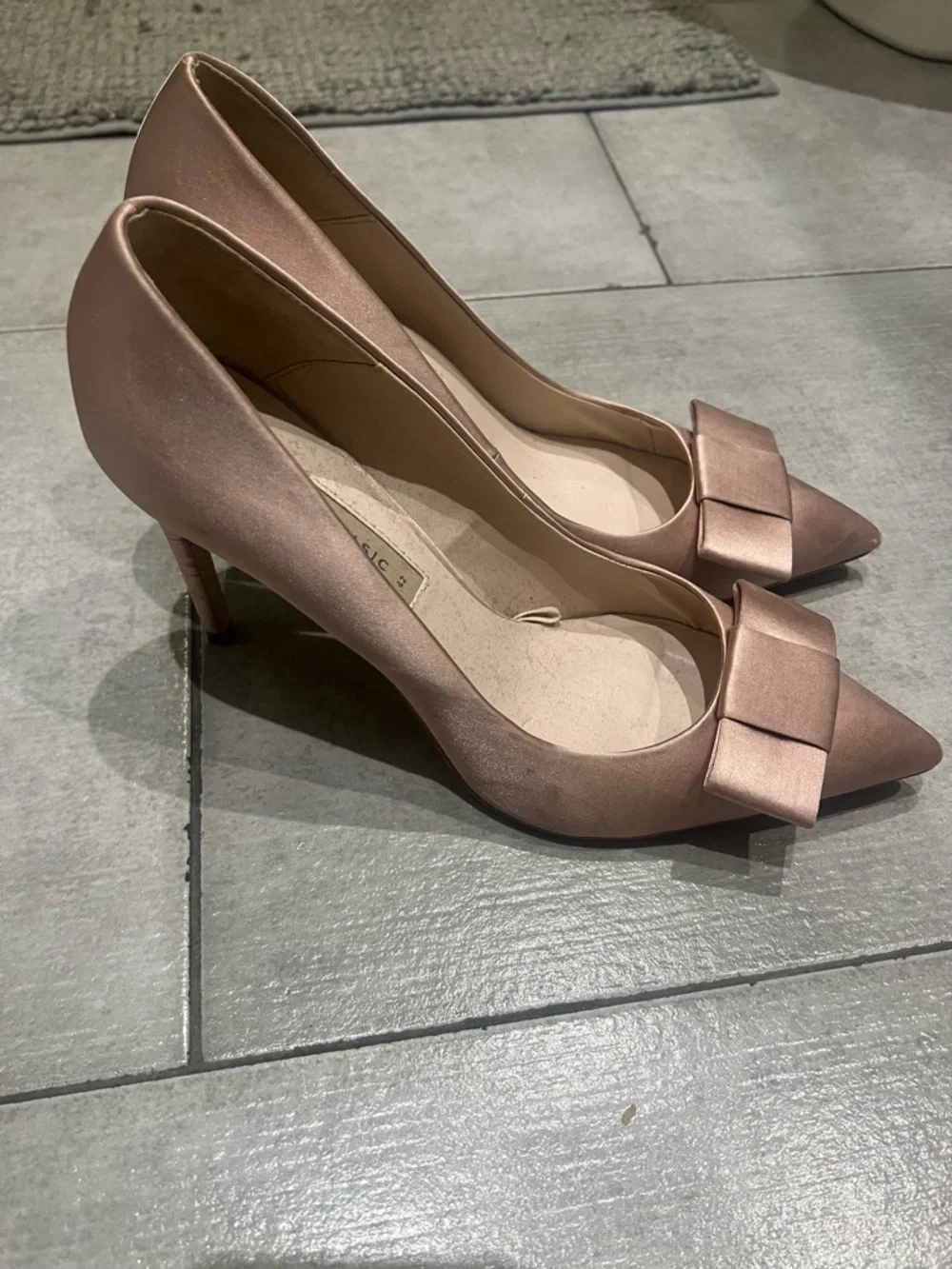 Zara Satin Rose Gold Pointed-Toe Pumps with Bow Accent - Picture 2 of 3